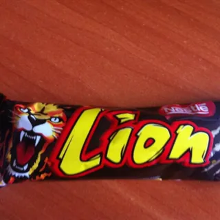 Lion Chocolate Bar 44g Standard — photo 4